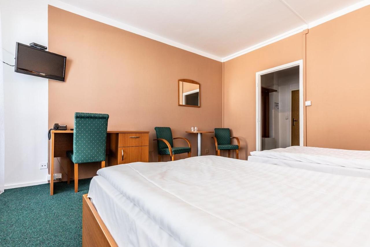 Hotel Krystal Hodonín Eksteriør bilde